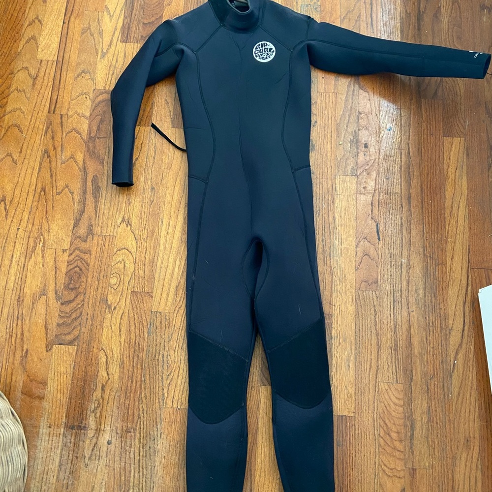 Rip curl wetsuit size 6, 4/3 mm